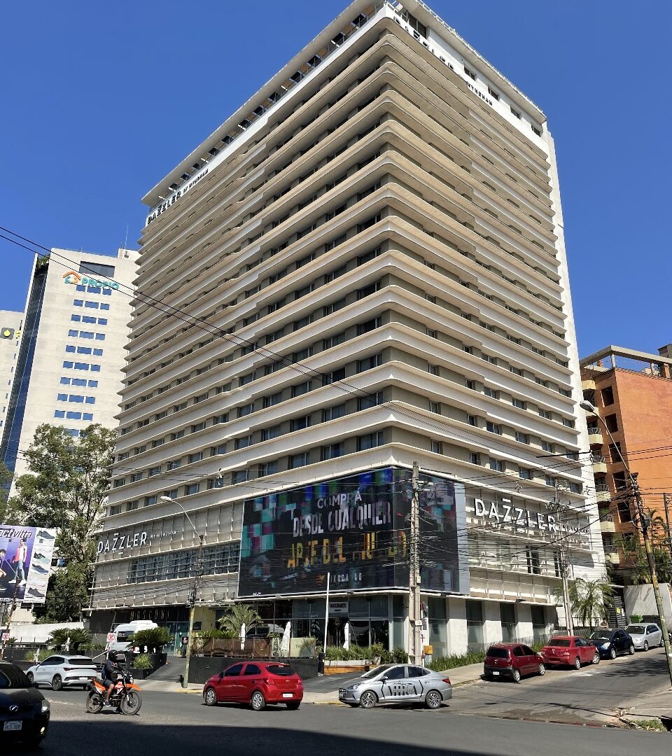 Hotel Dazzler_02
